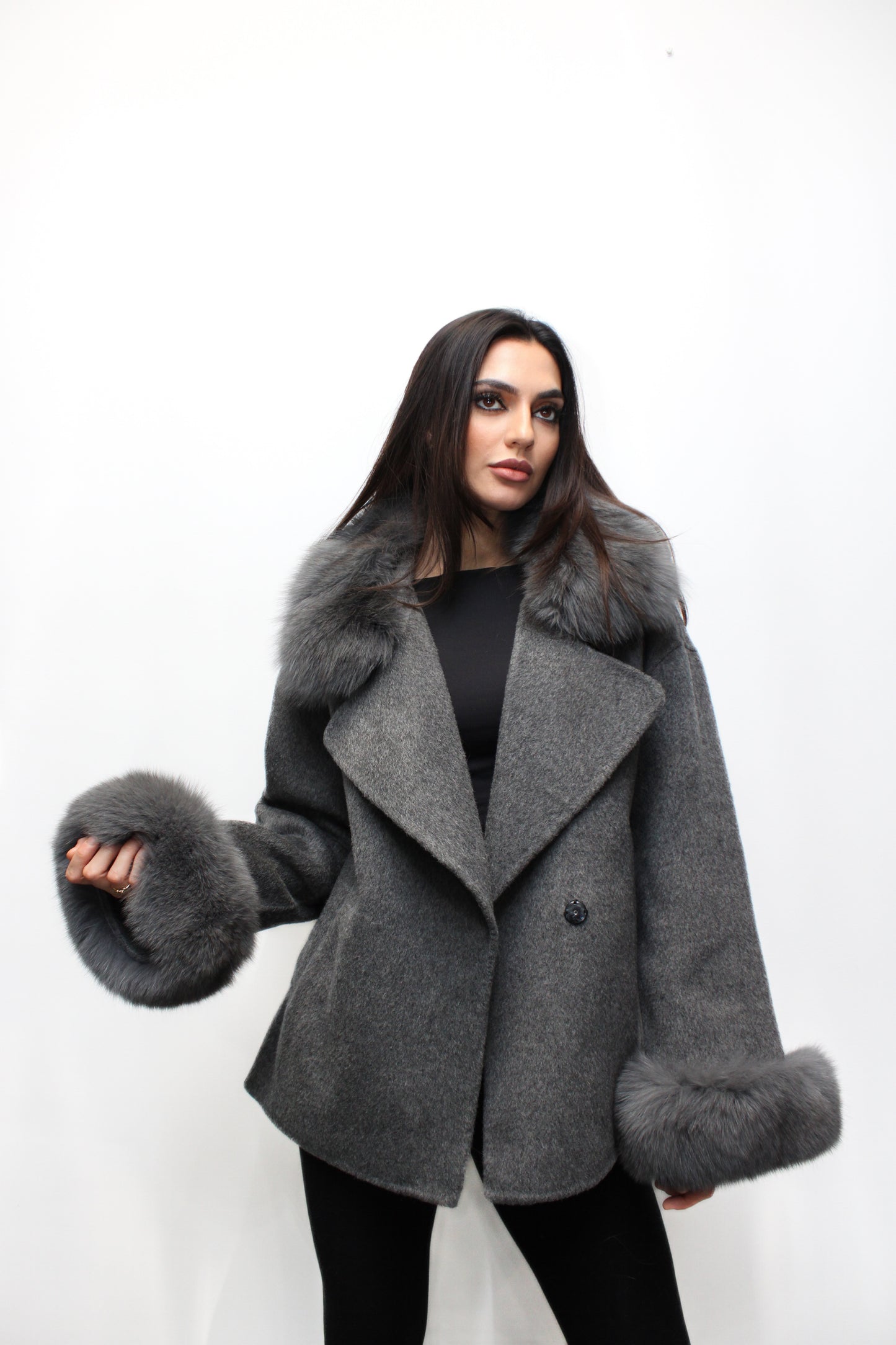 Elvie - Grey