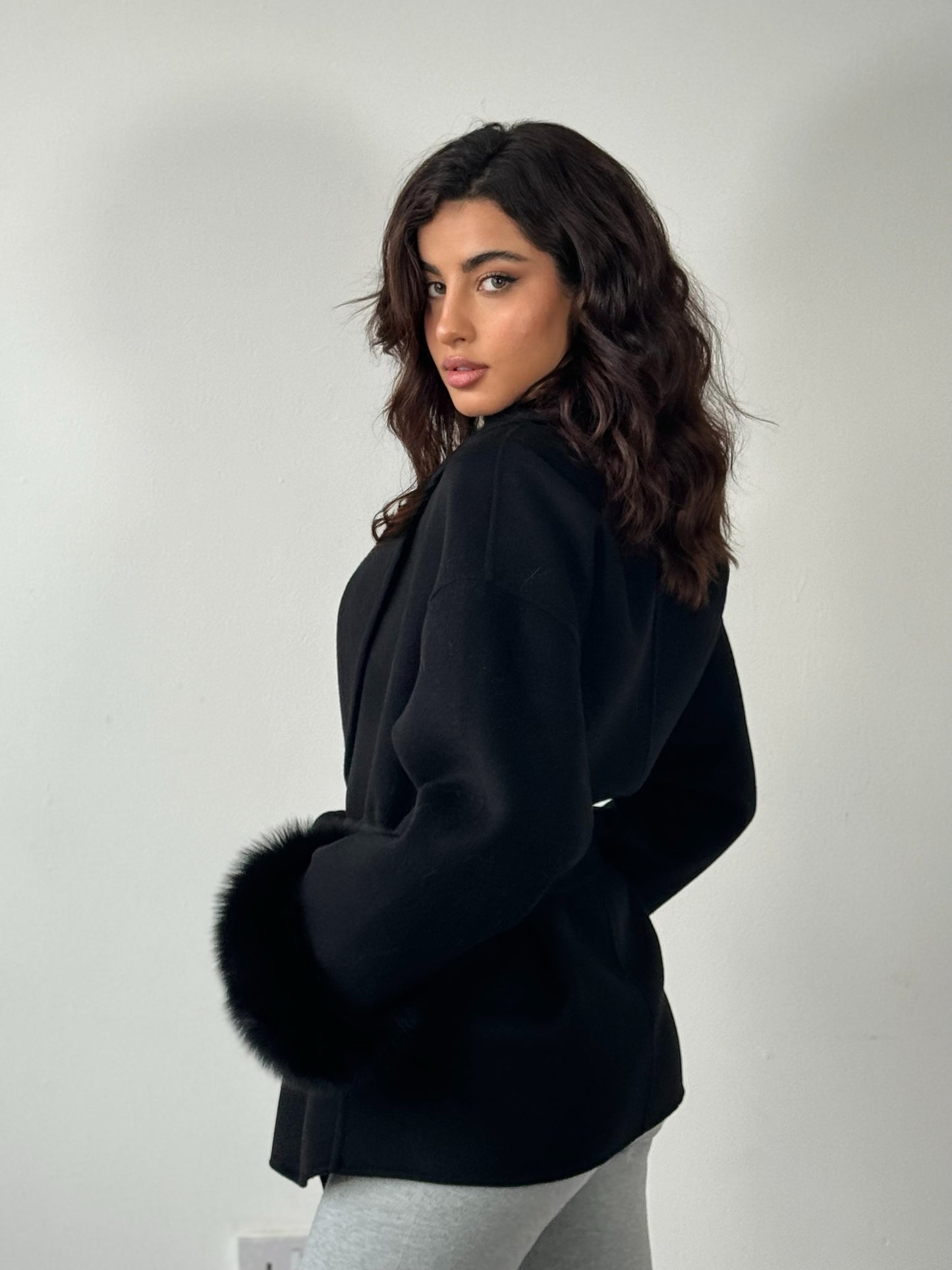 Constance - Black